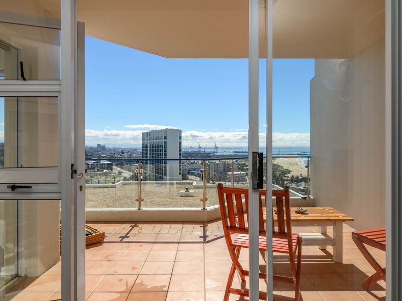 KingsTerrace - Stunning Views from this 5th Floor Apartment - Photo 10