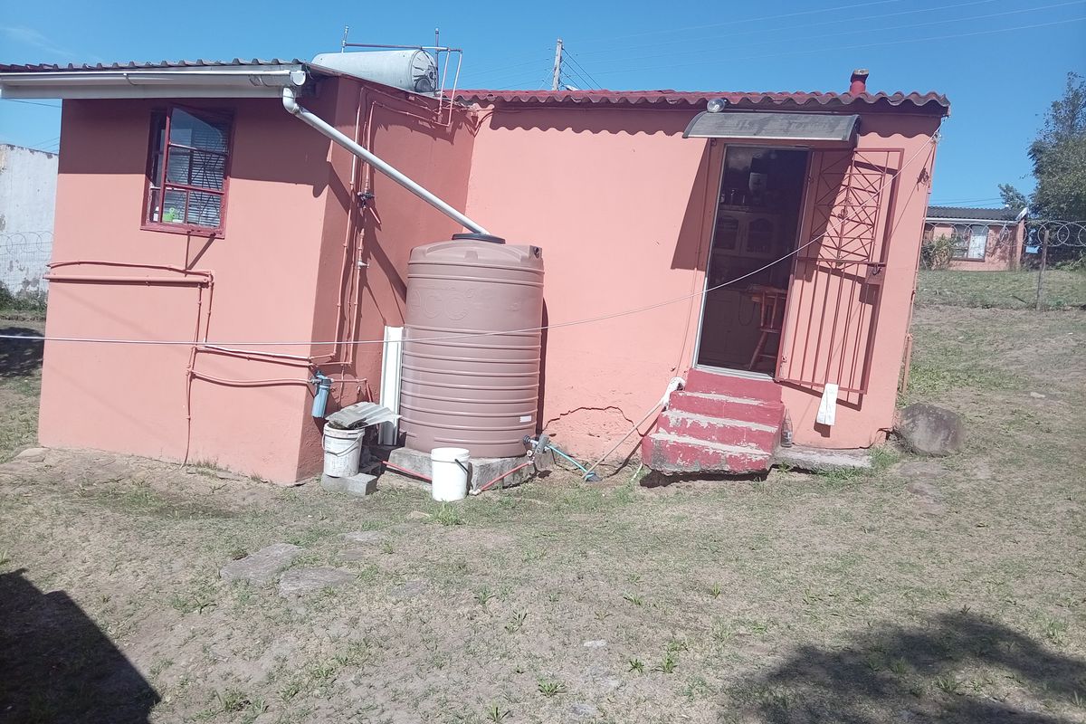 Charming 2-Bedroom Home with Flatlet – Prime Location - Photo 3