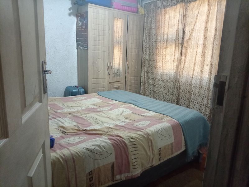 Charming 2-Bedroom Home with Flatlet – Prime Location - Photo 9