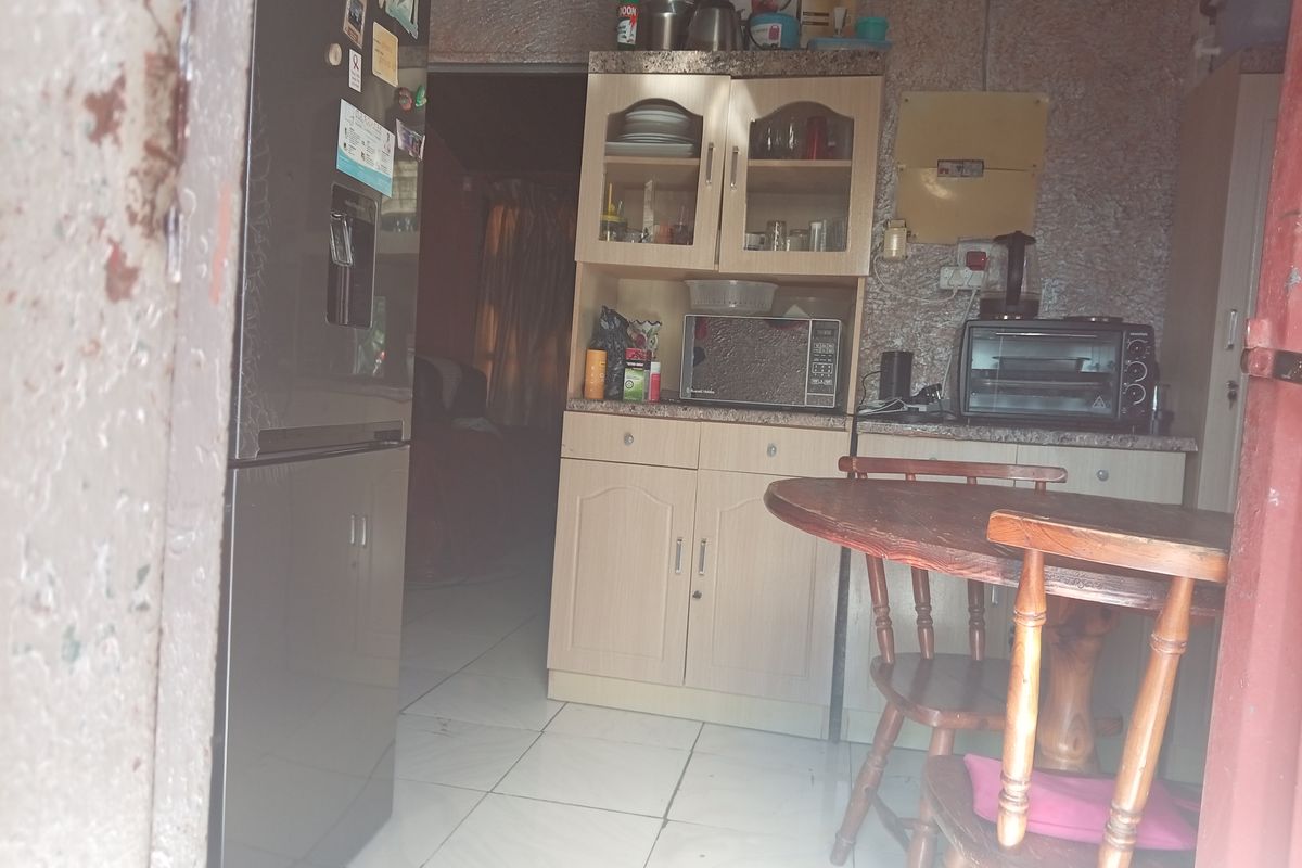 Charming 2-Bedroom Home with Flatlet – Prime Location - Photo 4