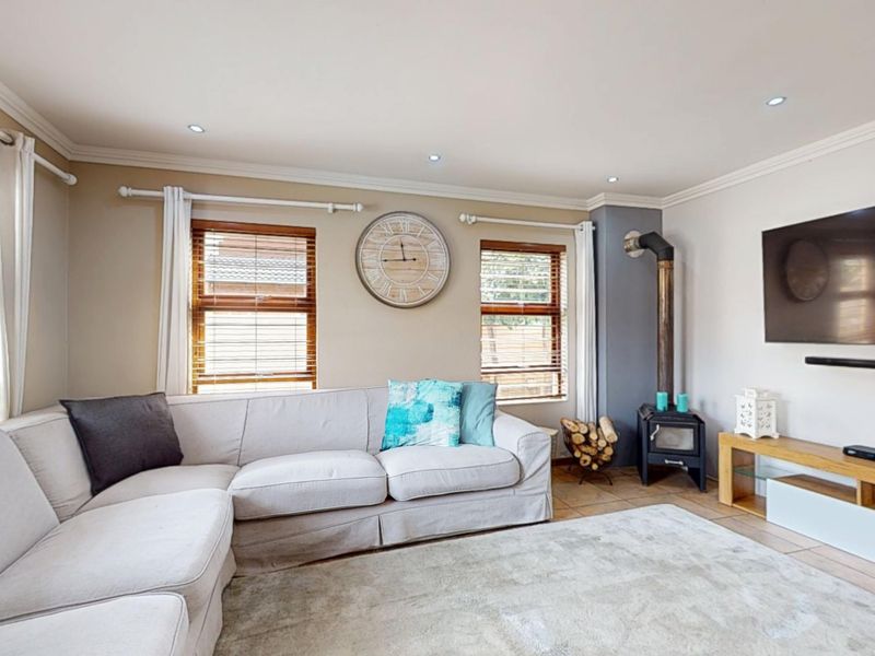 Home - True Lifestyle Living in a secure estate! - Photo 5