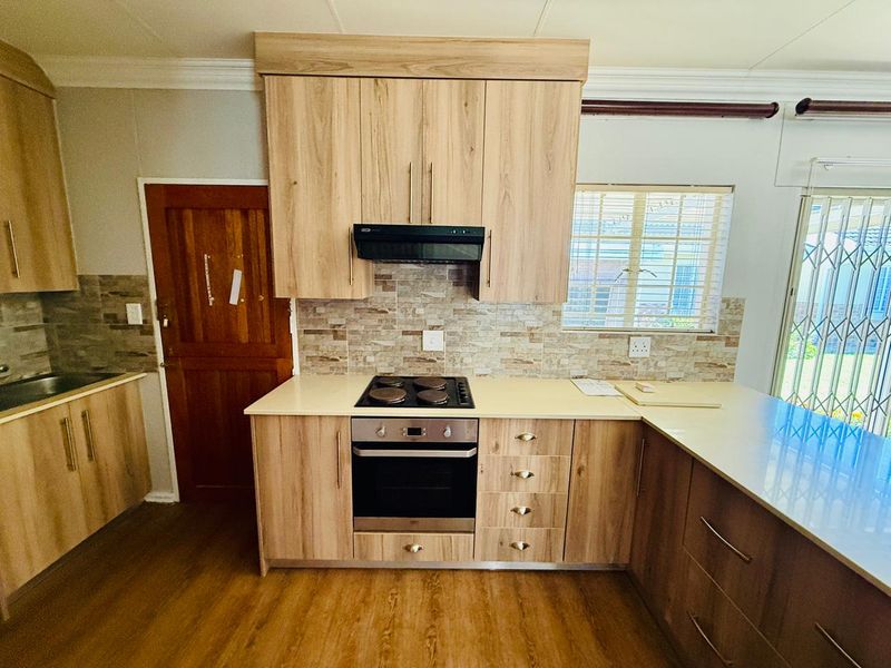 Secure, Low-Maintenance Living in a Welcoming Retirement Community - Photo 3