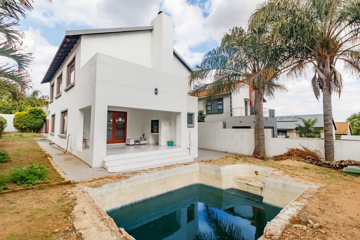 Charming Family Haven in Country View, Midrand - Photo 5