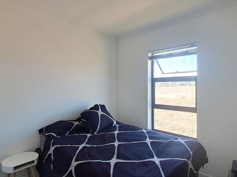 Modern Two Bedroom Apartment ! - Photo 9