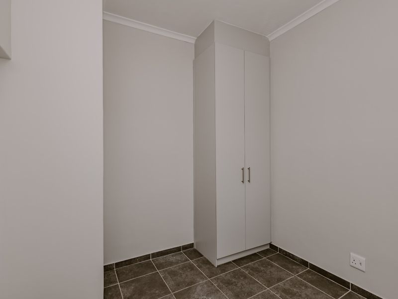 Modern 3 Bedroom home in Limietberg, Haasendal - Photo 9