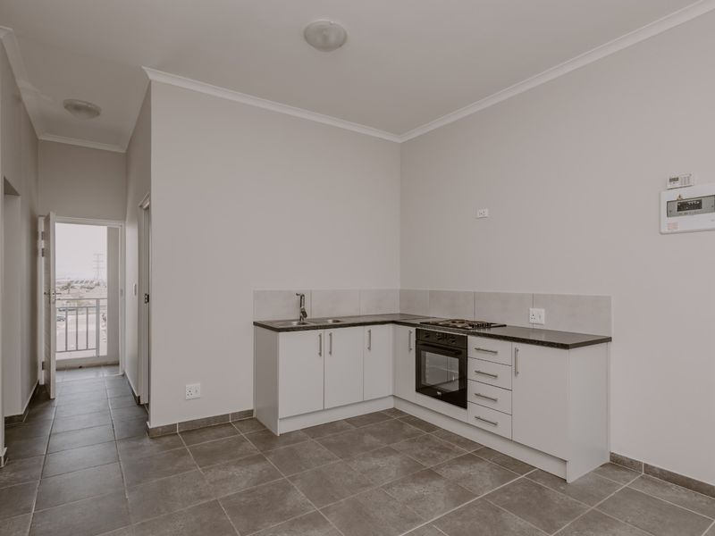 Modern 3 Bedroom home in Limietberg, Haasendal - Photo 6