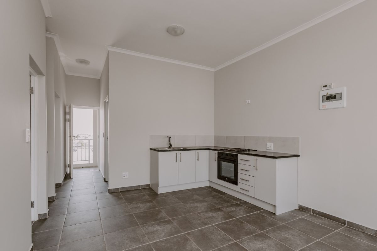 Modern 3 Bedroom home in Limietberg, Haasendal - Photo 5