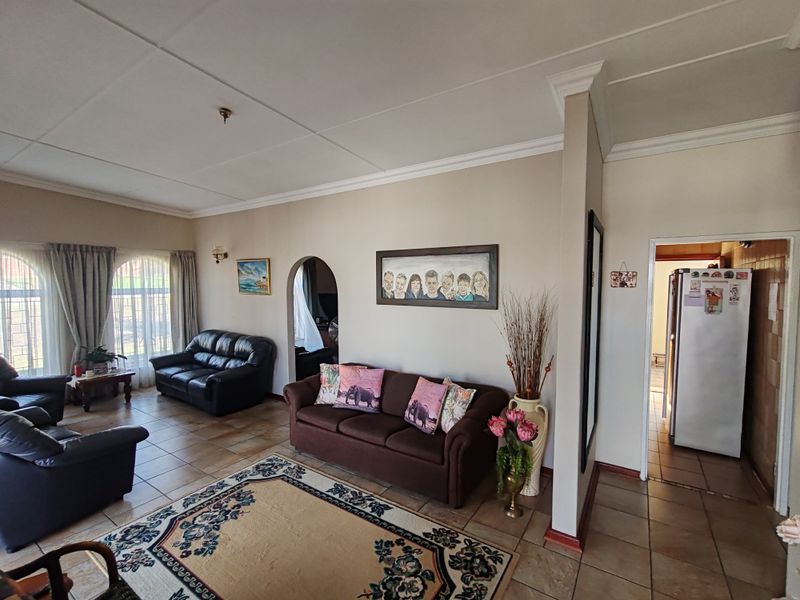 3 Bedroom House For Sale! - Photo 5