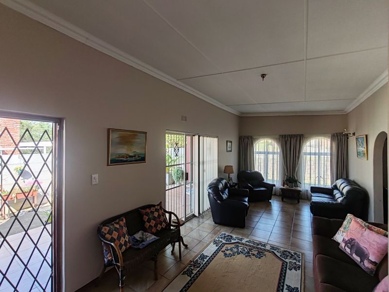 3 Bedroom House For Sale! - Photo 6