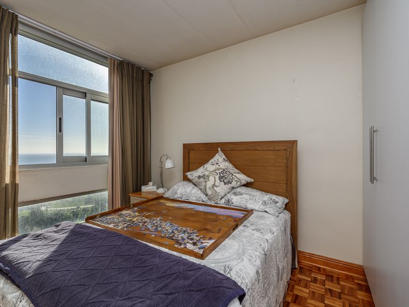 Spacious Beachfront Living with Panoramic Sea Views – 13th Floor - Photo 6