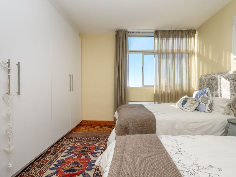 Spacious Beachfront Living with Panoramic Sea Views – 13th Floor - Photo 2