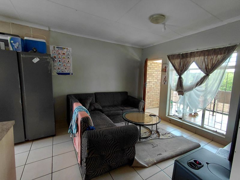 First  Floor unit Oudorp Klerksdorp - Photo 5