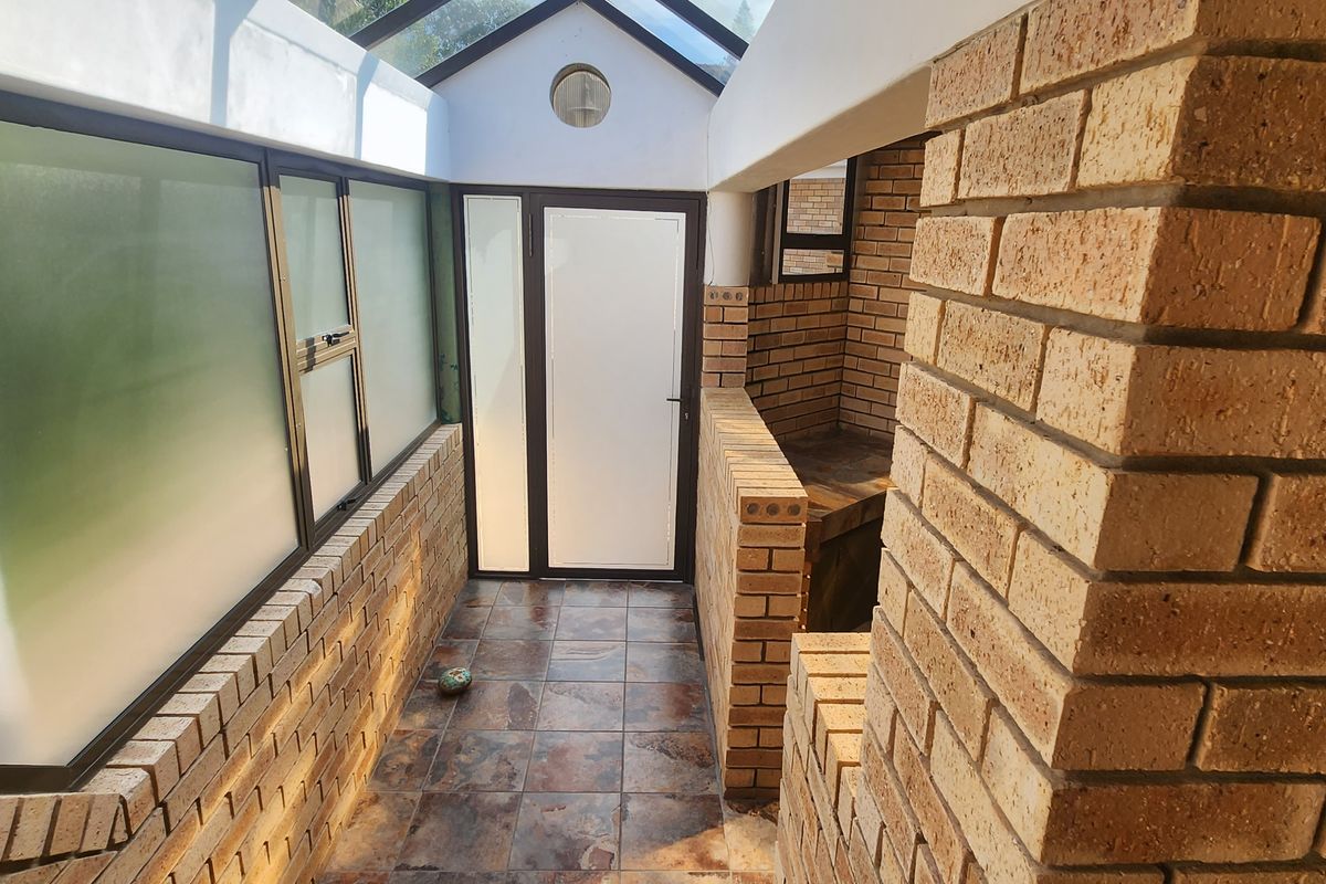 Where the ocean greets you daily - Photo 3