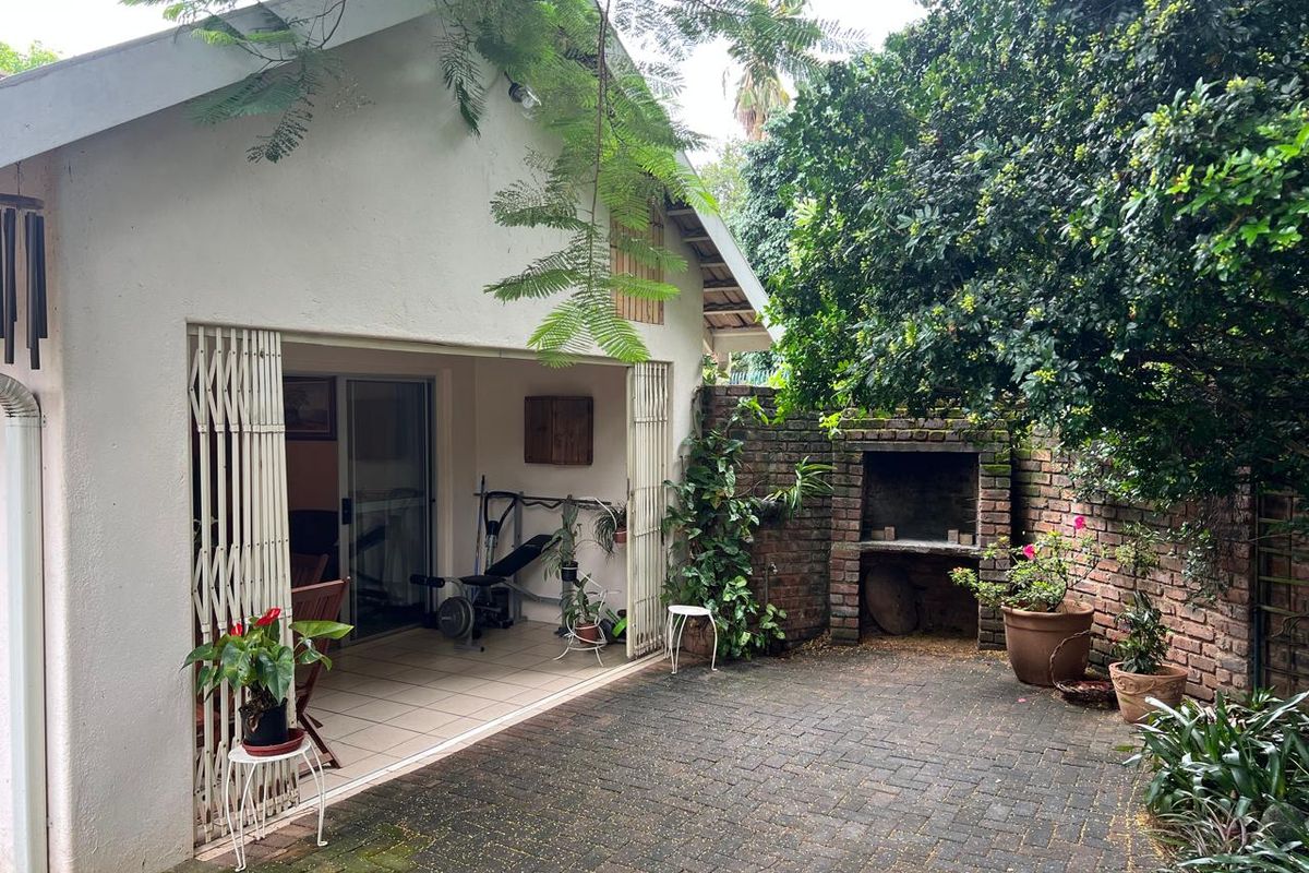 The Perfect Family Lifestyle Home in West Acres! - Photo 5