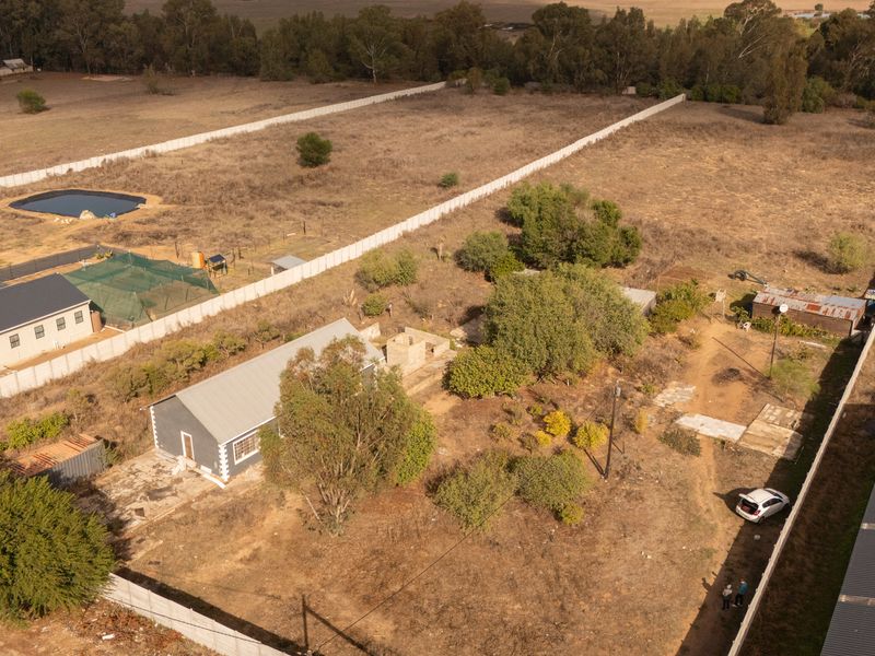 Development opportunity! Country living but close enough to the City lights! - Photo 1