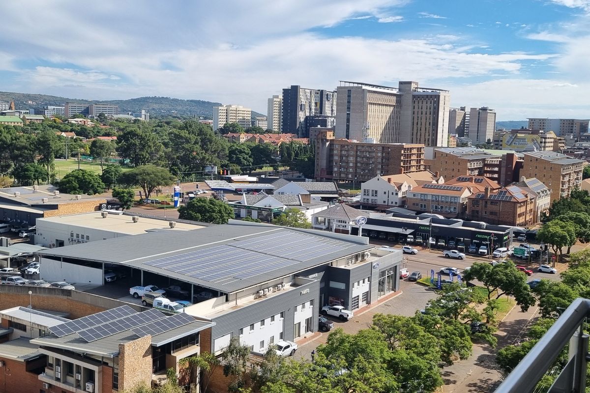 With a View to Kill! - Photo 3