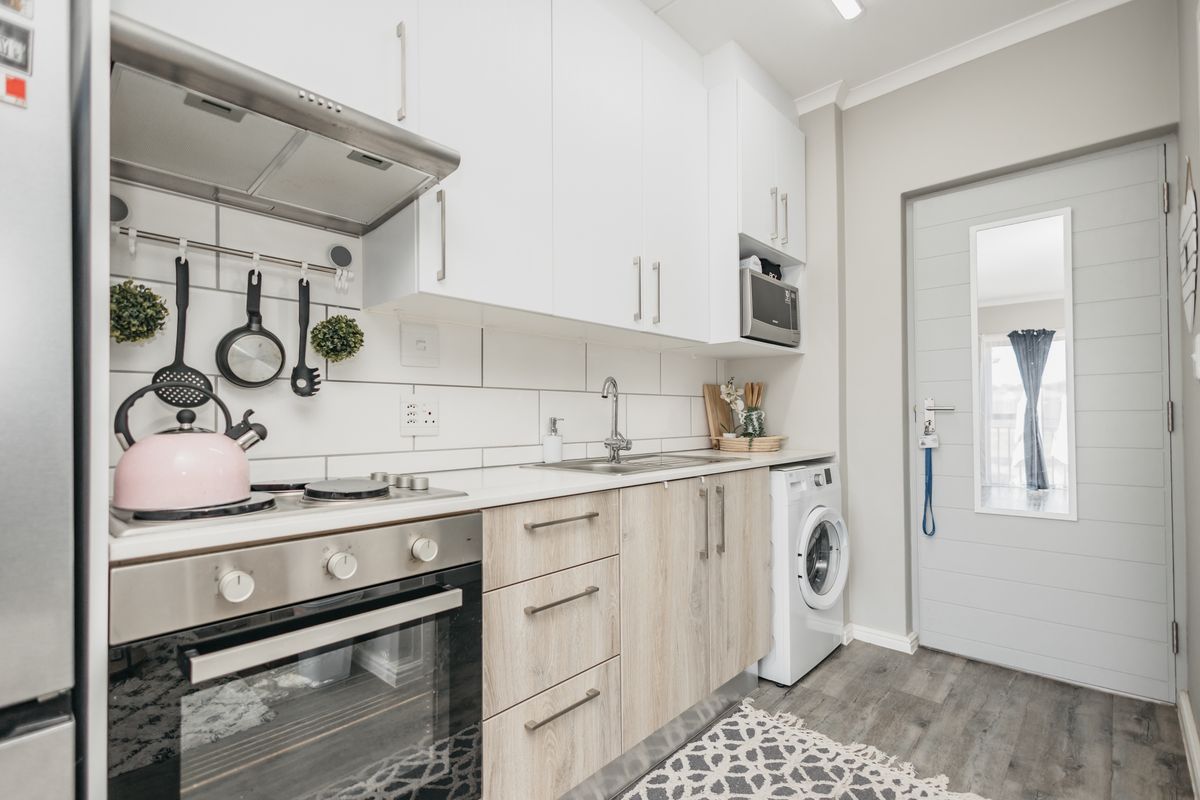 Modern Studio Apartment on Ground Floor! - Photo 3