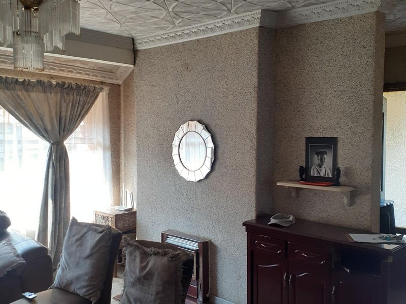 Dual Living Opportunity in Sunnyridge - Space, Income & Potential! - Photo 8