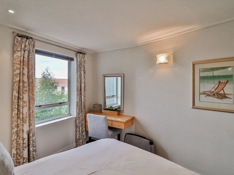 2-Bedroom Fully Furnished Apartment – Short-Term Rental Near the Airport - Photo 8