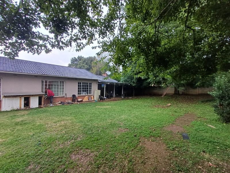MOOI RIVER: Charming 3 bed house  with study... neighbouring The Mooi River Country Club - Photo 2
