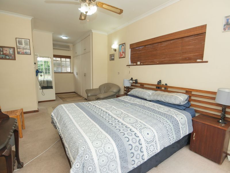 Spacious Low-Maintenance 4 bed Family Home on a Large Erf in Bluewater Bay / Amsterdamhoek - Photo 9