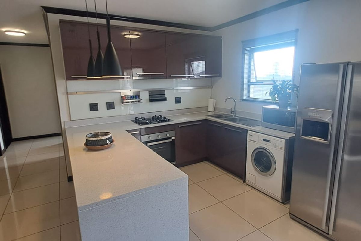 Discover Your Dream Home: 3 Bedroom Apartment for Sale in Blue Hills, Midrand - Photo 3