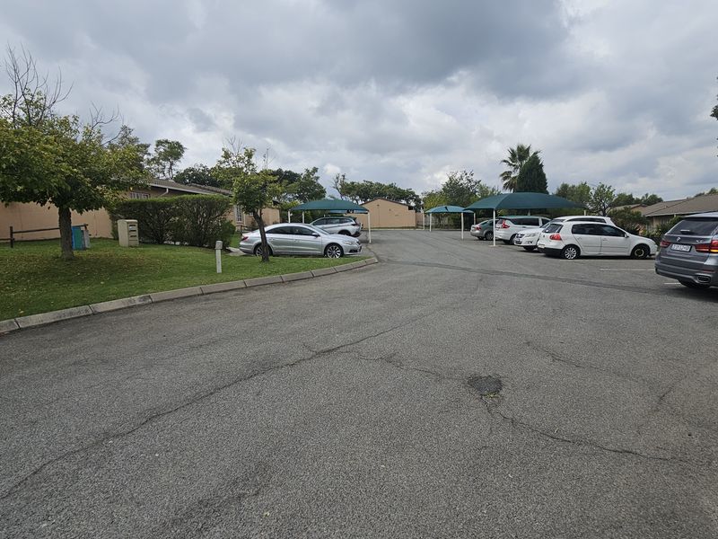 Starting bid from R 750 000.!!!! Live Online Auction! Non-Distressed Auction - Photo 9