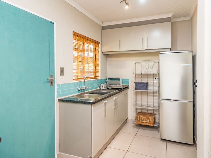 Ideal Family Home Close to All Amenities - Photo 6