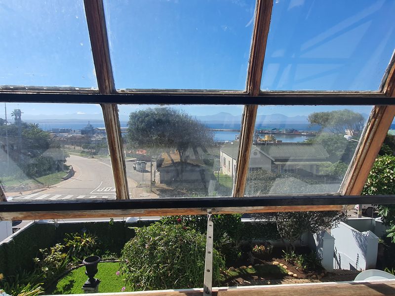 2-Bedroom Duplex in Central Mossel Bay - Photo 9