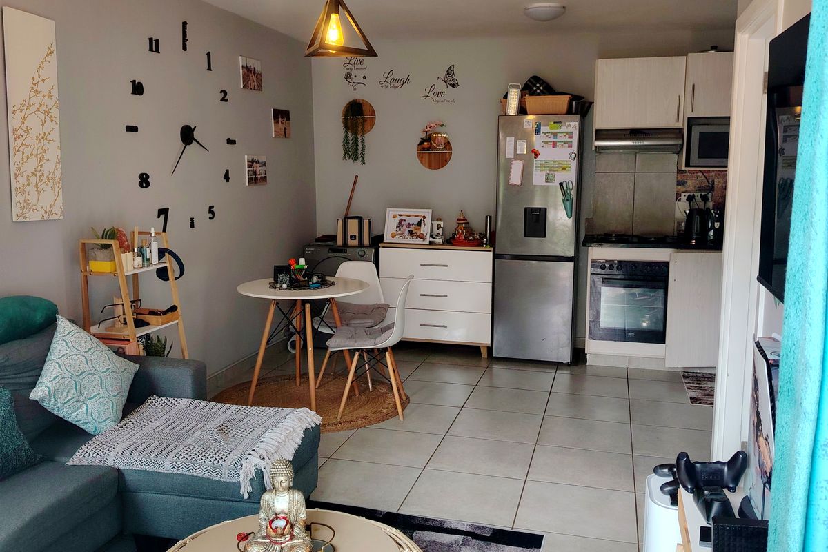 One Bedroom Apartment --Modern living in the North - Photo 3