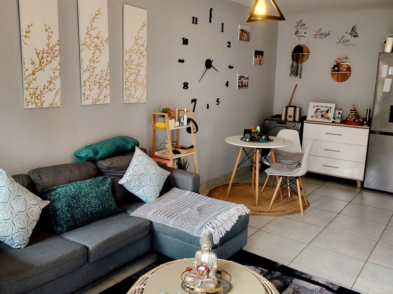 One Bedroom Apartment --Modern living in the North - Photo 4