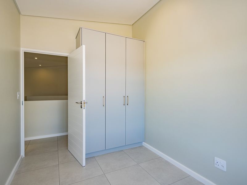 Modern Double-Storey Home in Secure Silverstone Estate – Prime Haasendal Location - Photo 10