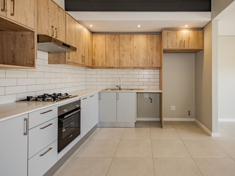 Modern Double-Storey Home in Secure Silverstone Estate – Prime Haasendal Location - Photo 2