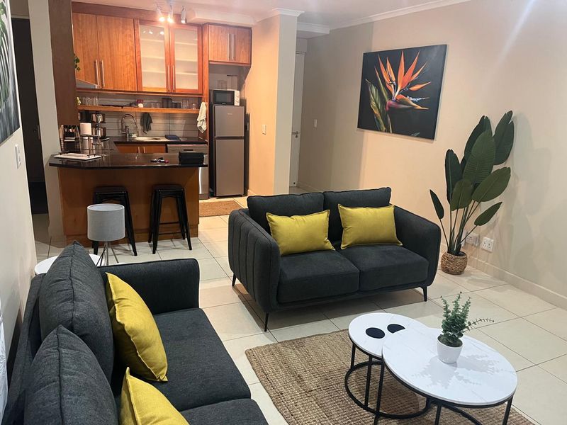 TWO BEDROOM WATER VIEW APARTMENT - Photo 4