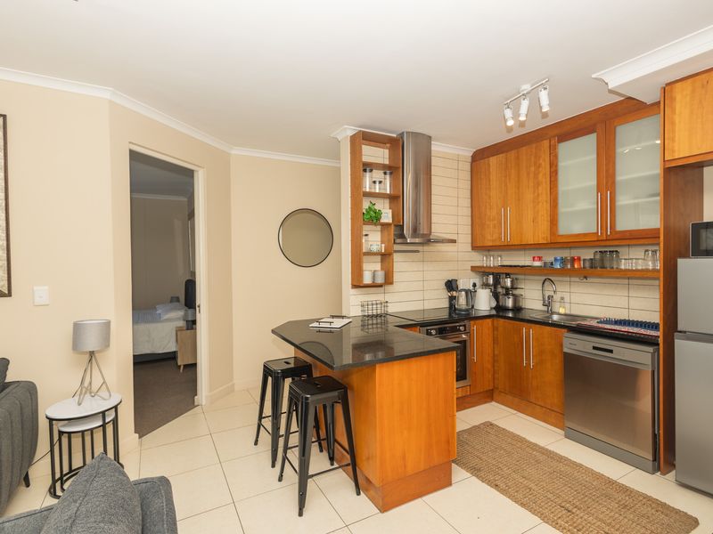 FULLY FURNISHED WATER VIEW APARTMENT - Photo 5