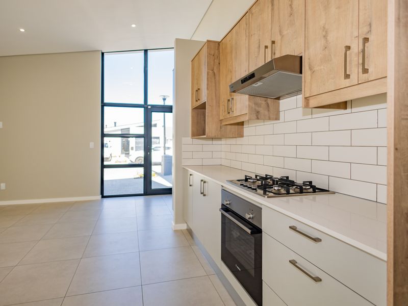 Charming 2-Bedroom Home in Sought-After Silverstone Lifestyle Estate, Haasendal – Kuils River - Photo 4