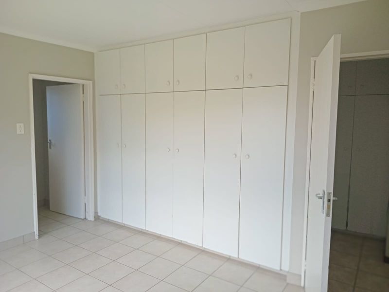 Montrose -  Simplex To Let - Photo 10