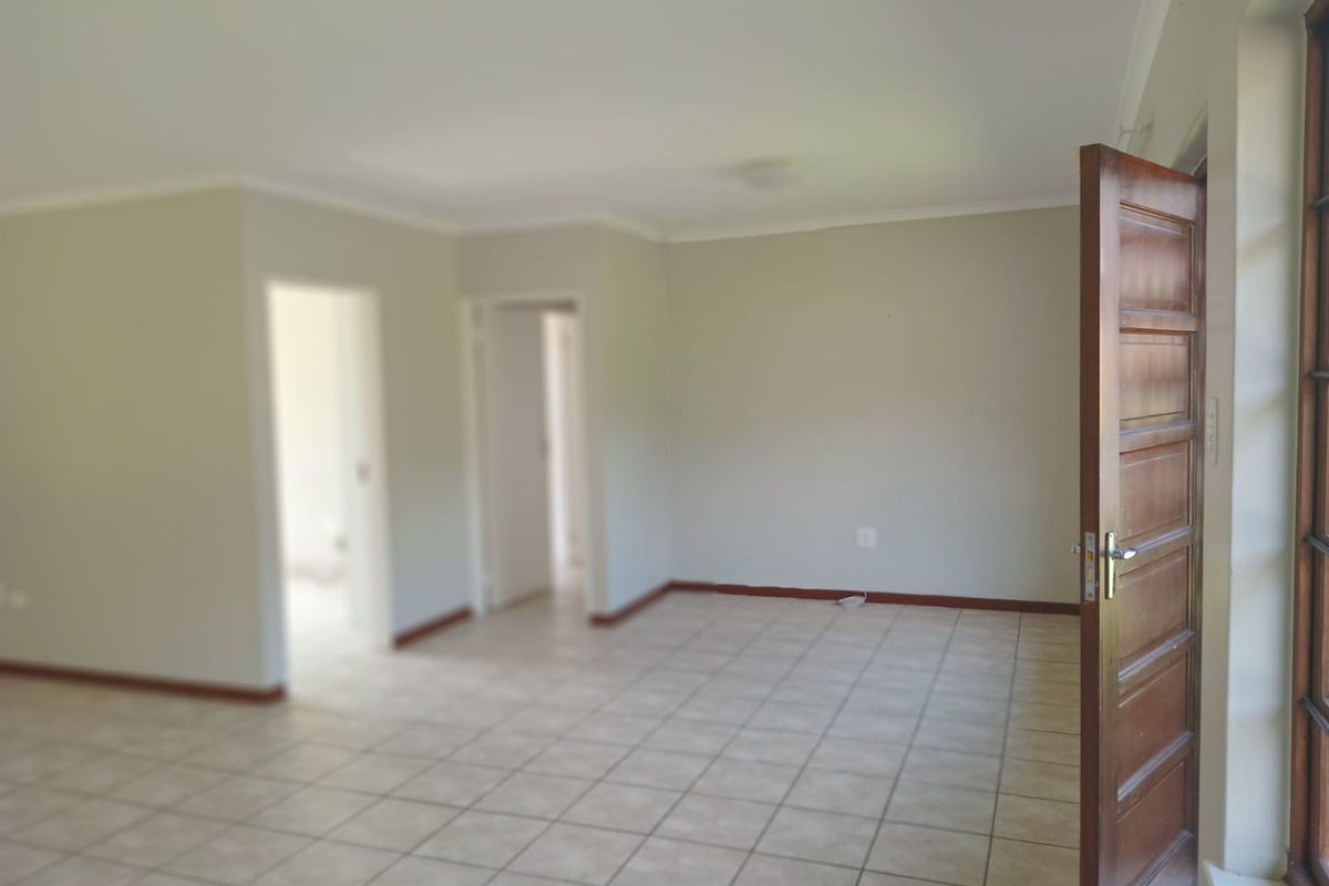 Montrose -  Simplex To Let - Photo 5