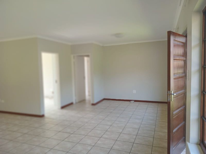 Montrose -  Simplex To Let - Photo 5