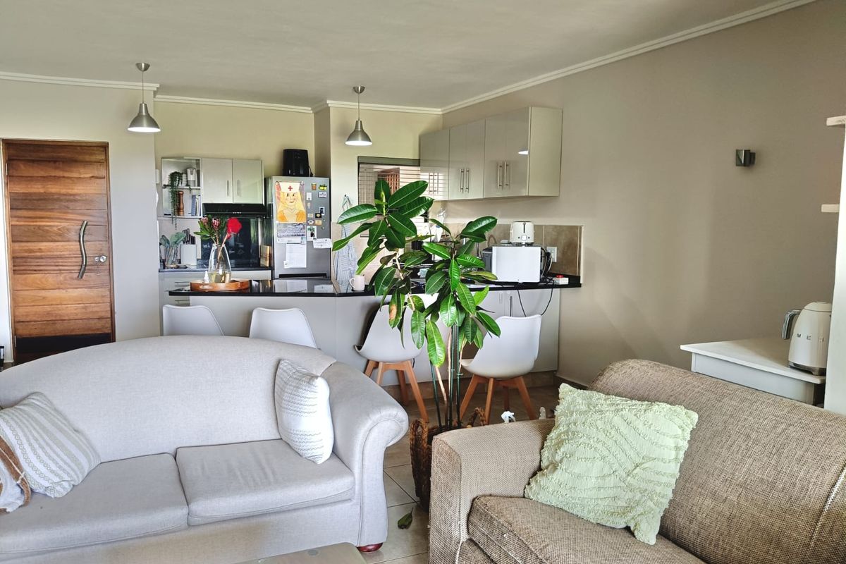 2 Bed Estate-Living Apartment - Photo 5