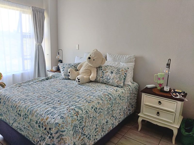 2 Bed Estate-Living Apartment - Photo 8