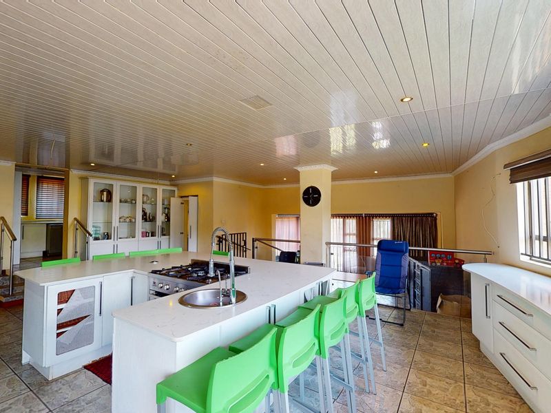 Farm for sale in a private estate - Photo 6