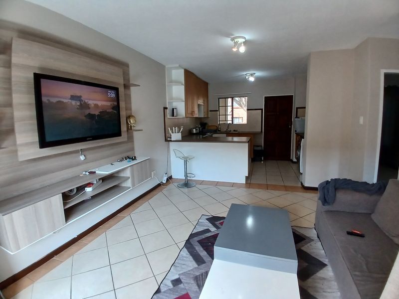 Ground Floor Unit in Mooikloof Ridge – Ideal for First-Time Buyers or Investors, - Photo 5