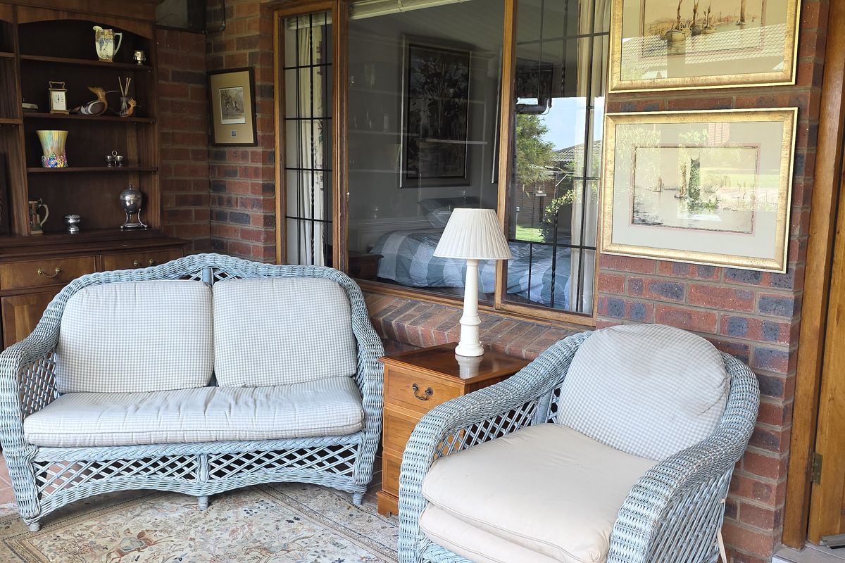 Sole Mandate - lovely little home in Amber Valley - Photo 3