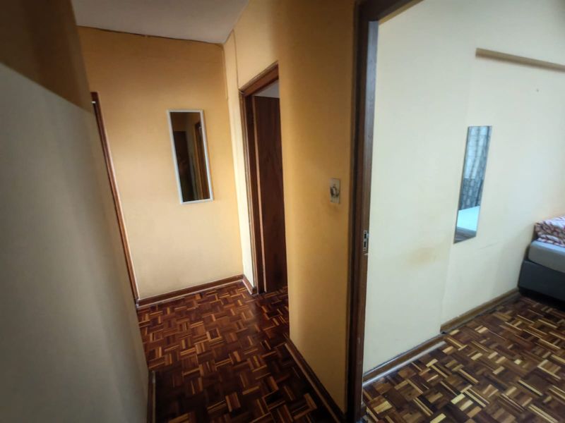 STUDENT OR YOUNG PROFESIONALS SINGLE ROOM TO RENT - Photo 2