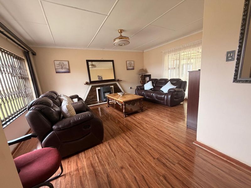 A Home Filled with Memories – Ready for Its Next Chapter in Saxilby/Amalinda - Photo 7