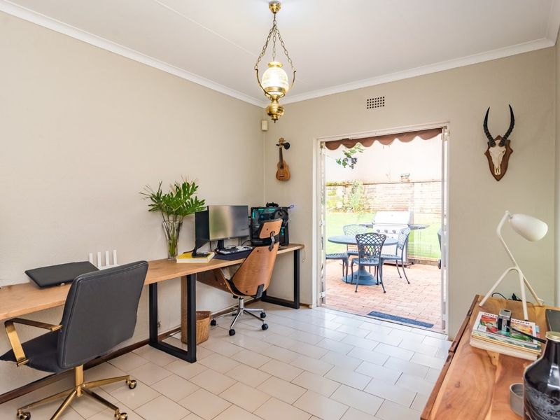 Beautiful 3 Bedroomed Home in Sought after Kenmare - Photo 6