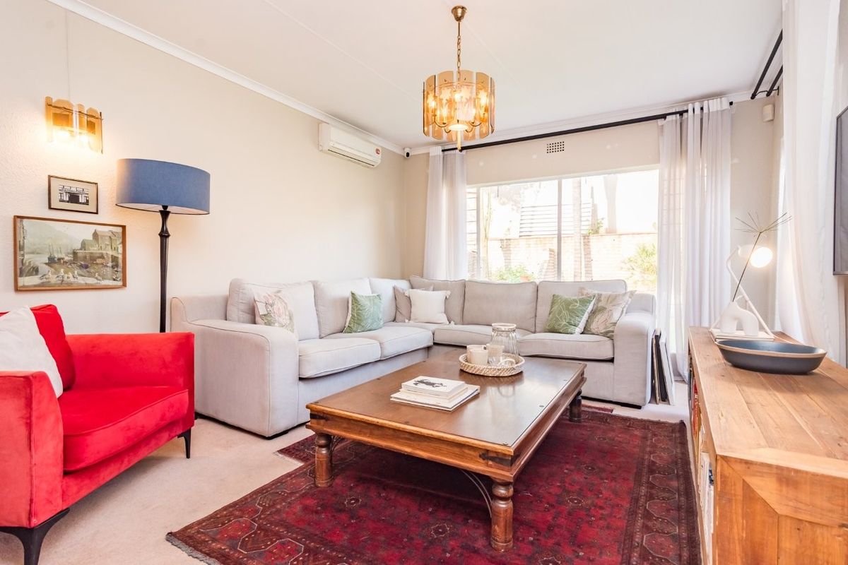 Beautiful 3 Bedroomed Home in Sought after Kenmare - Photo 3