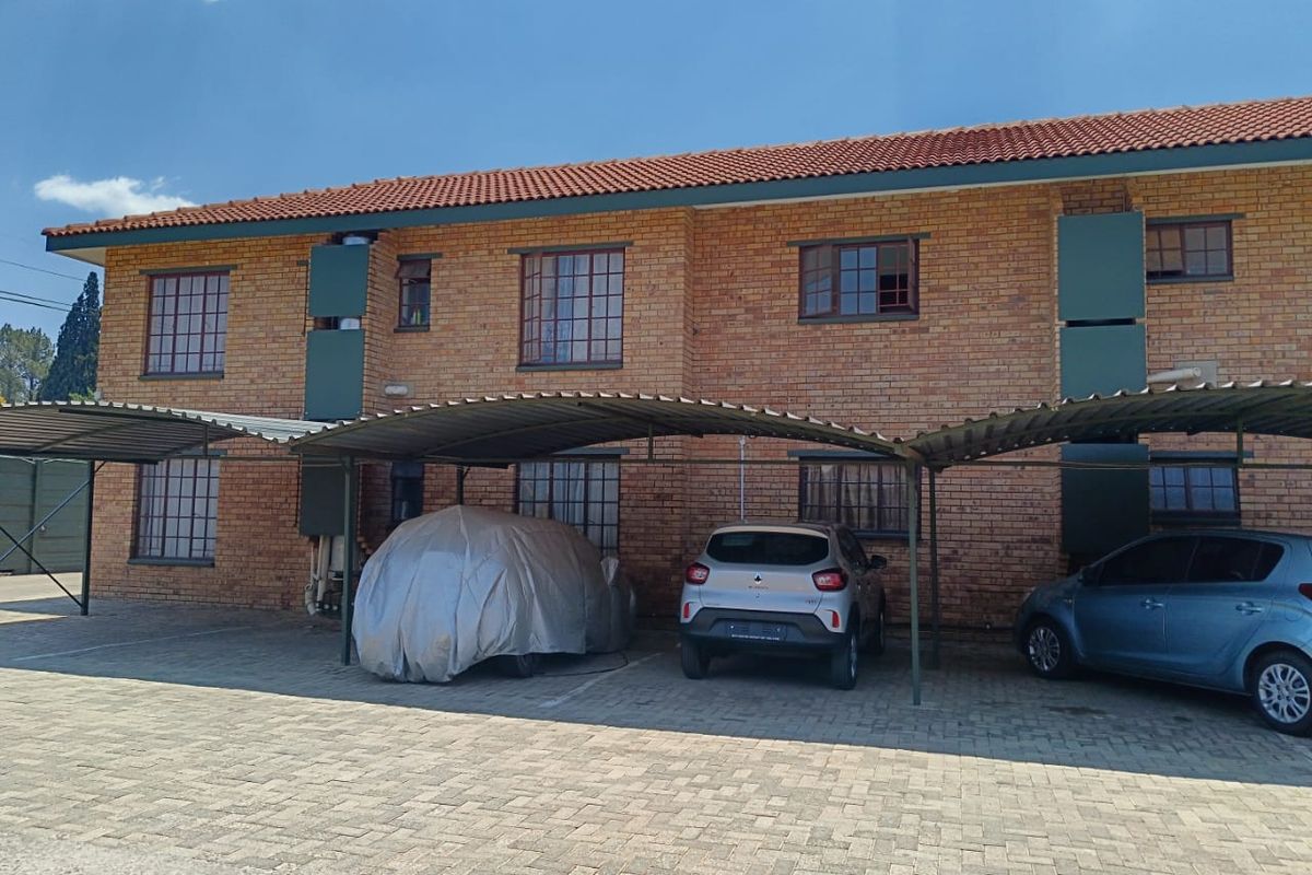Apartment For Sale In Potchefstroom - Photo 2