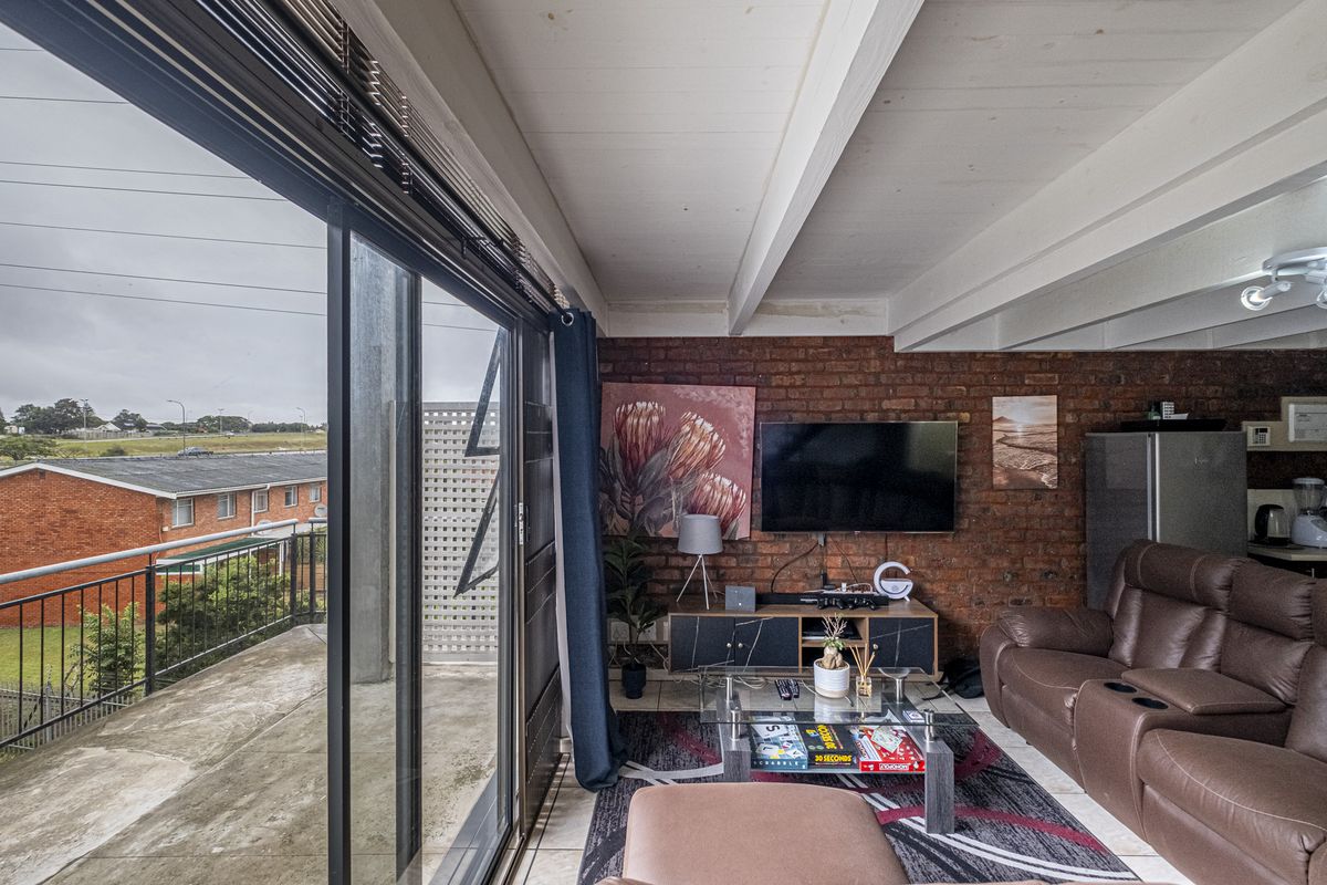 MODERN LIGHT AND BRIGHT LOFT - Photo 3